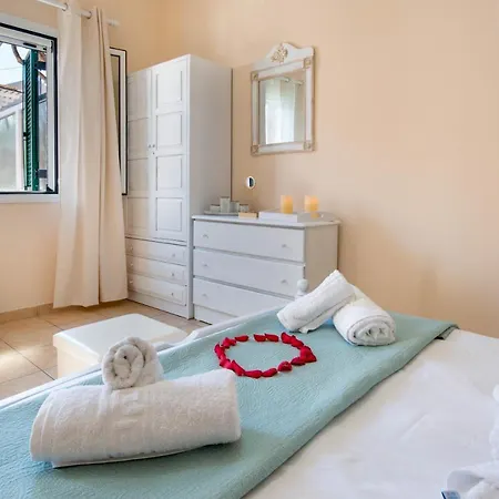 Xenia House Apartment