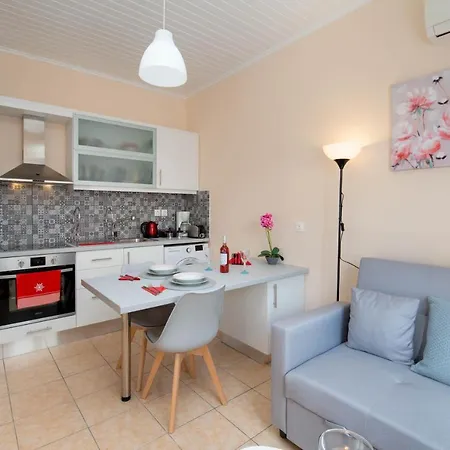 Xenia House * Gaios